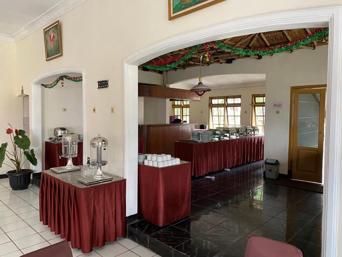 Hotel Puspa Sari 塞亚特 外观 照片